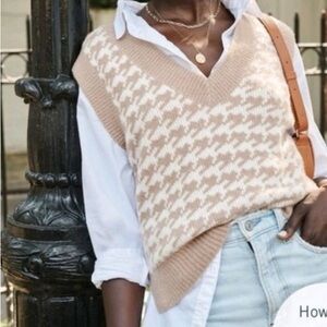 Abercrombie & Fitch Women's Sweater Vest